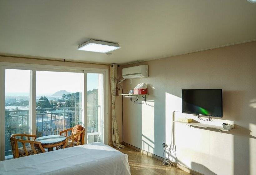 Hotel Stone And Wind Resort