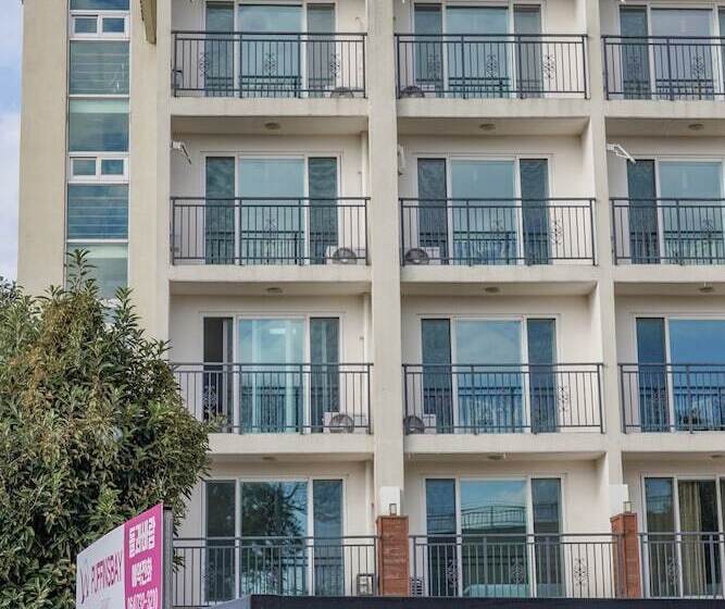 Hotel Stone And Wind Resort