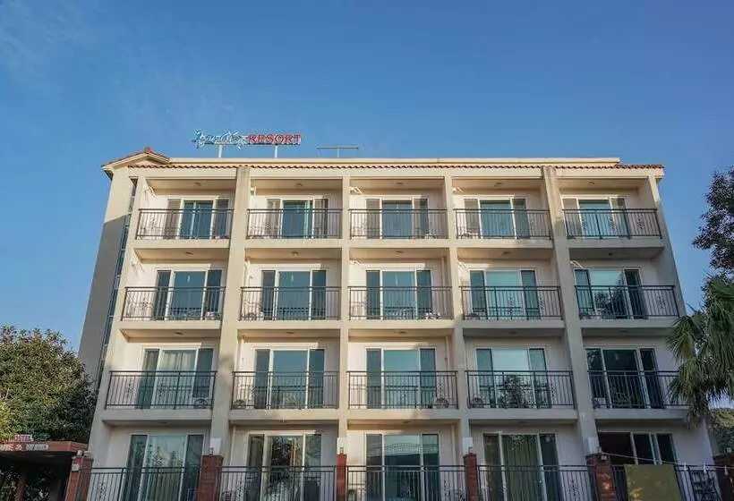 Hotel Stone And Wind Resort