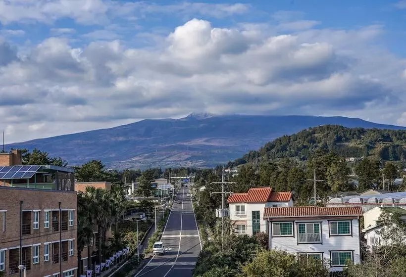 Hotel Stone And Wind Resort