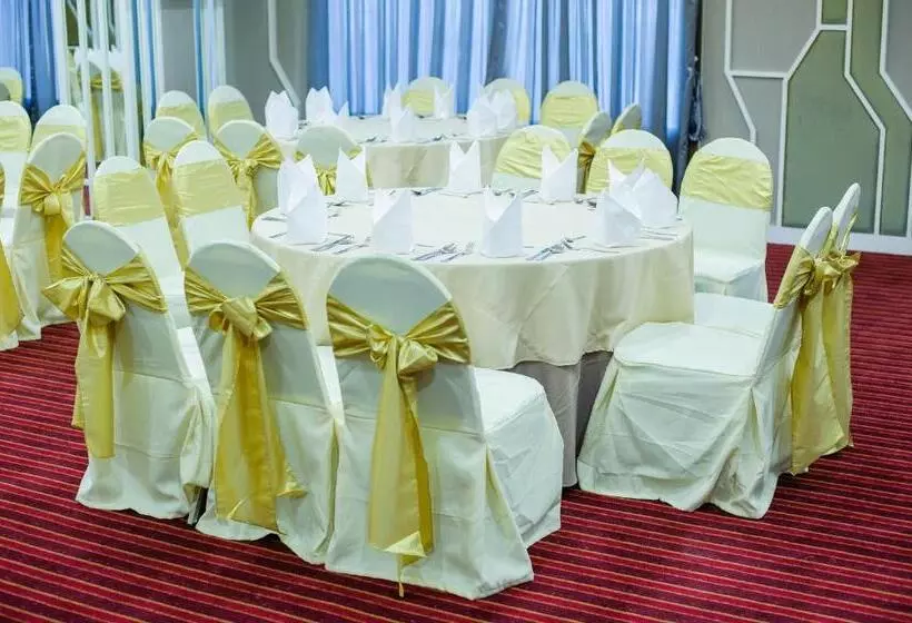 Отель The Paradiso Jk Design