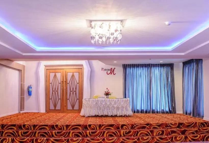 Отель The Paradiso Jk Design