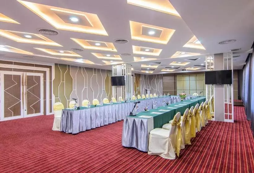 Отель The Paradiso Jk Design