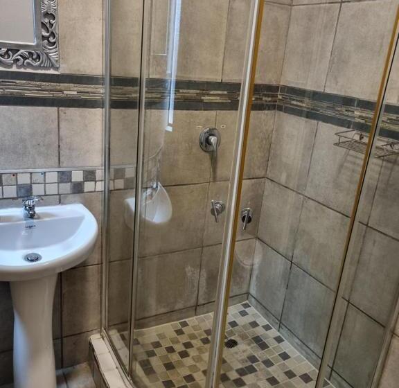 Pension Gorgeous Gecko Guesthouse