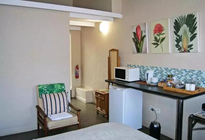 Pensão Pumleni Guesthouse