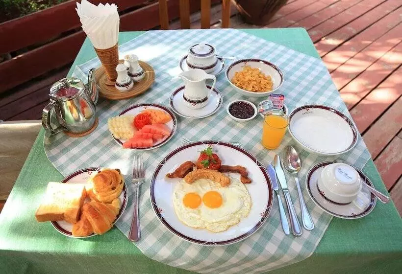 Thante Hotel  Nyaung Oo