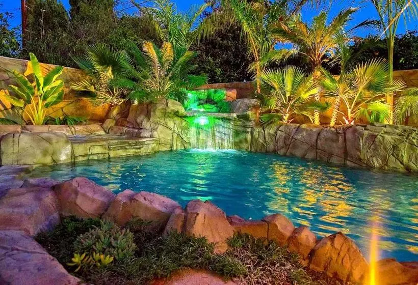 The Neverending Story Home Reg2015 00071