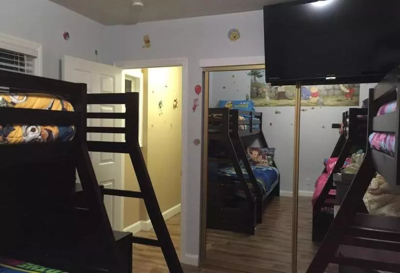 The Neverending Story Home Reg2015 00071