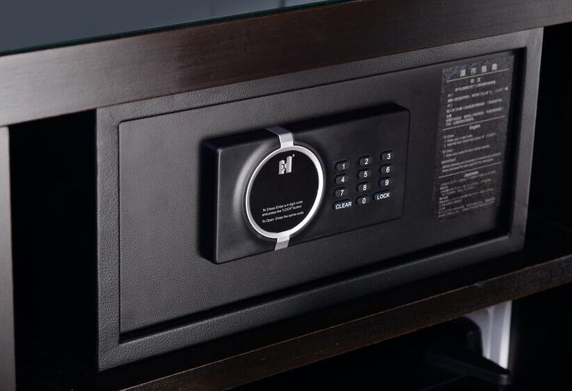 Ernes Hotel Bayu Mutiara