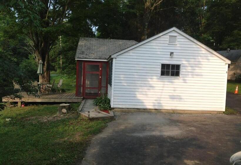 Echo Valley Cottages