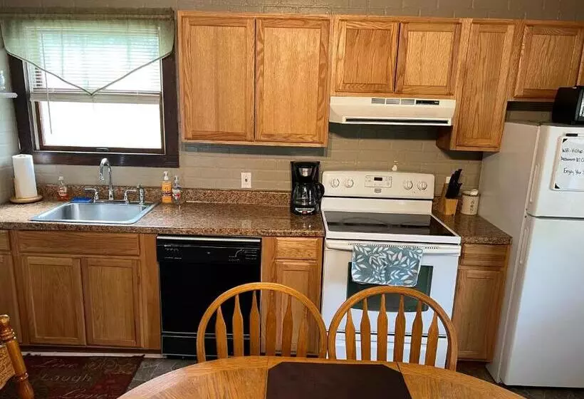 Echo Valley Cottages