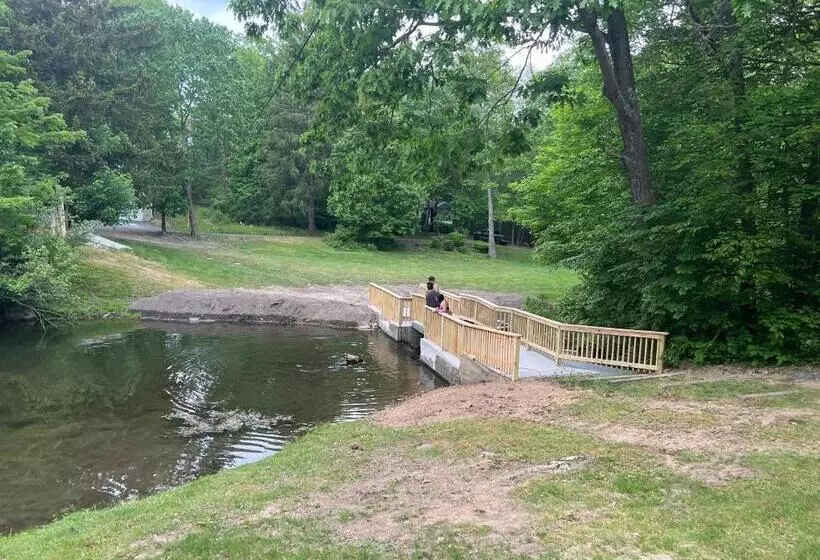 Echo Valley Cottages