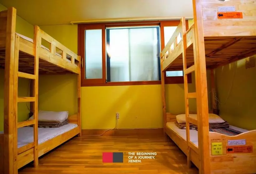 Jeju Lynden Hostel