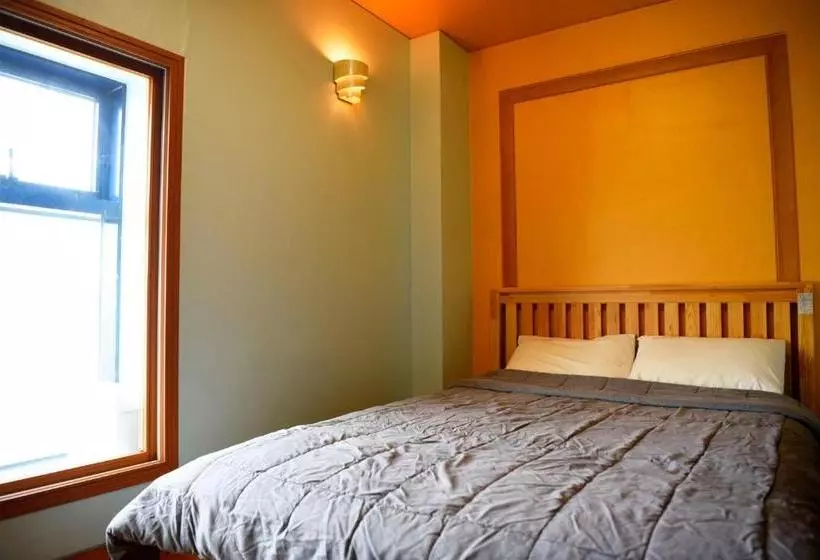 Jeju Lynden Hostel