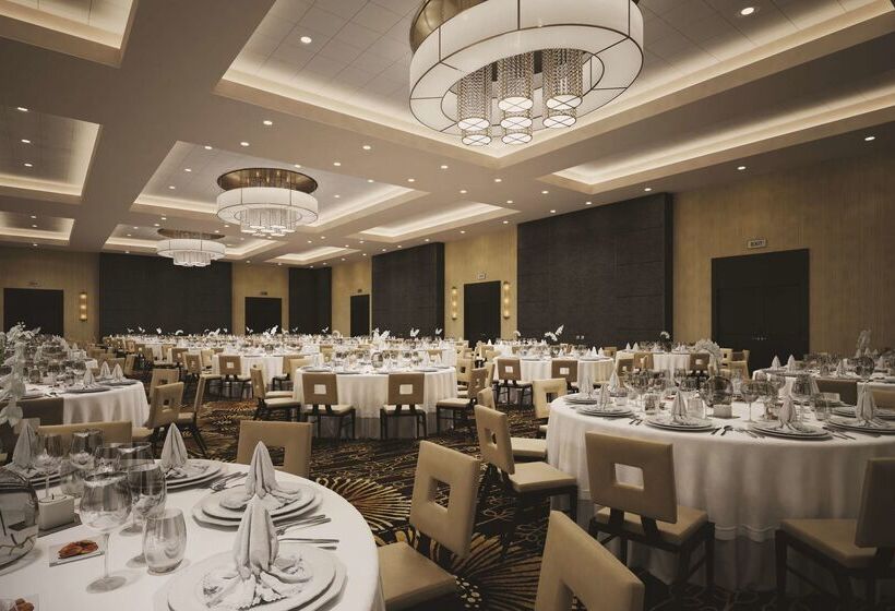 호텔 Doubletree By Hilton Reading