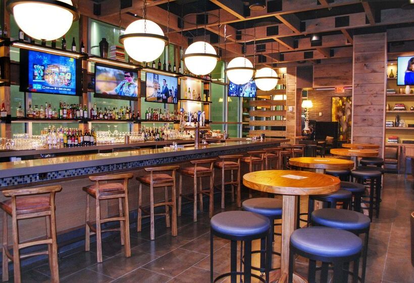 호텔 Doubletree By Hilton Reading