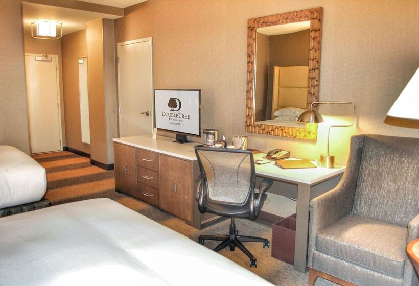 호텔 Doubletree By Hilton Reading