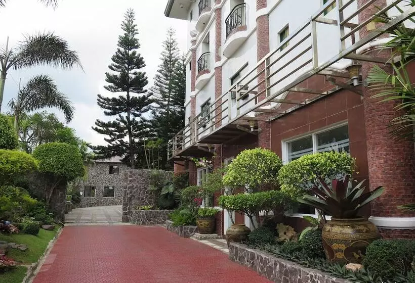 Hotel Emiramona Garden