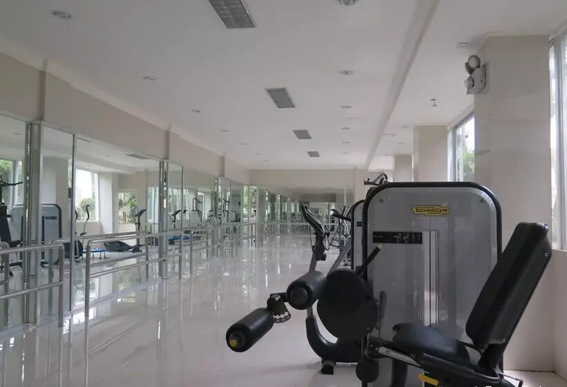 Hotel Emiramona Garden