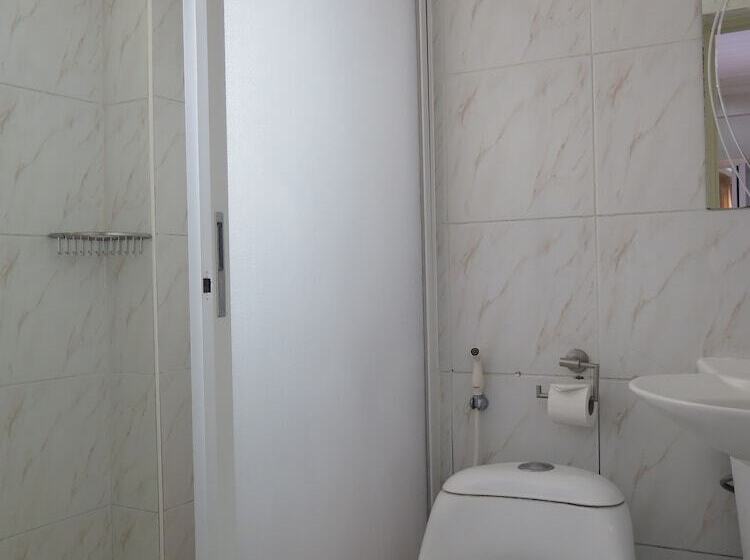 ホテル Emiramona Garden