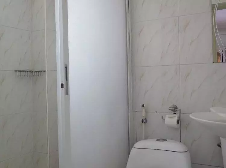 Hotel Emiramona Garden