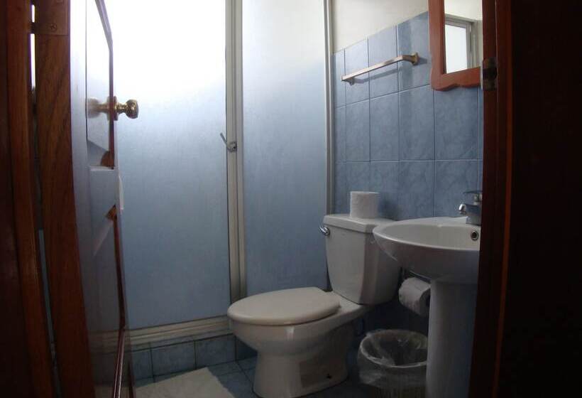 فندق La Guaria Inn & Suites