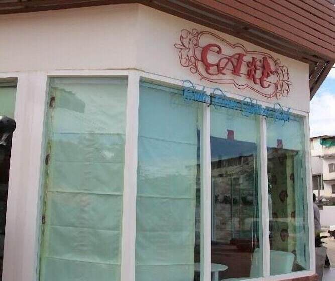 Отель Le Lerts Living