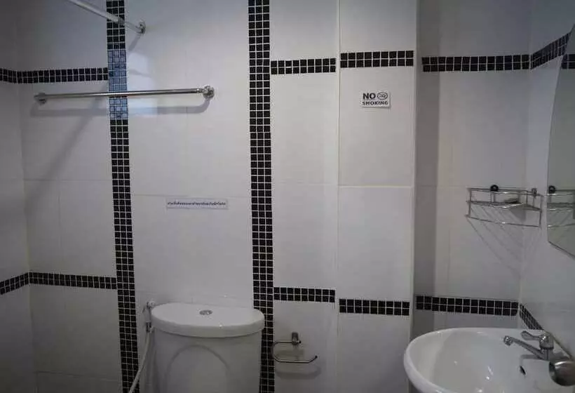 Отель Le Lerts Living