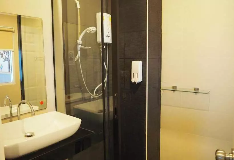 Отель Le Lerts Living