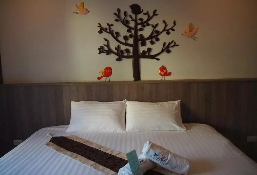 Отель Le Lerts Living