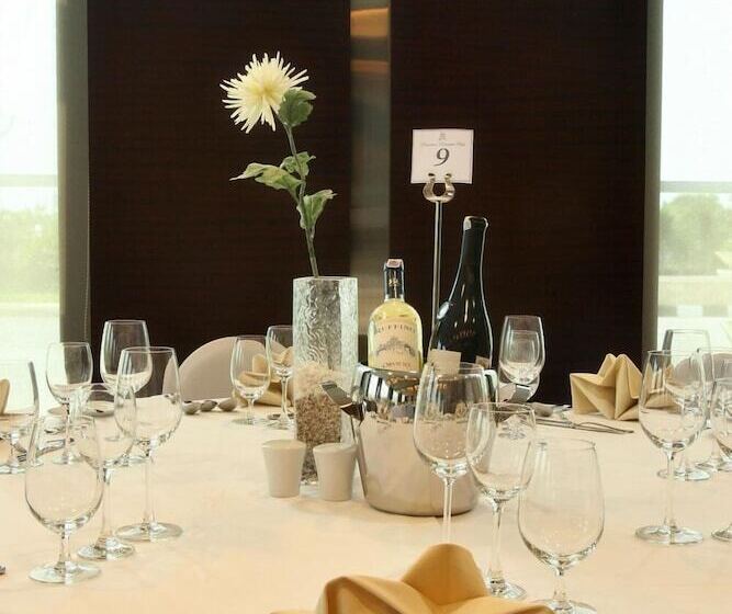 Metro Hotel Jababeka