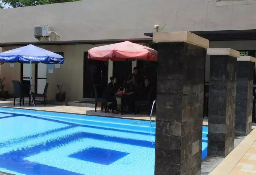 Metro Hotel Jababeka