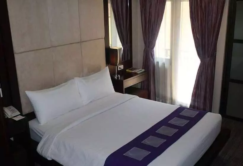 Metro Hotel Jababeka