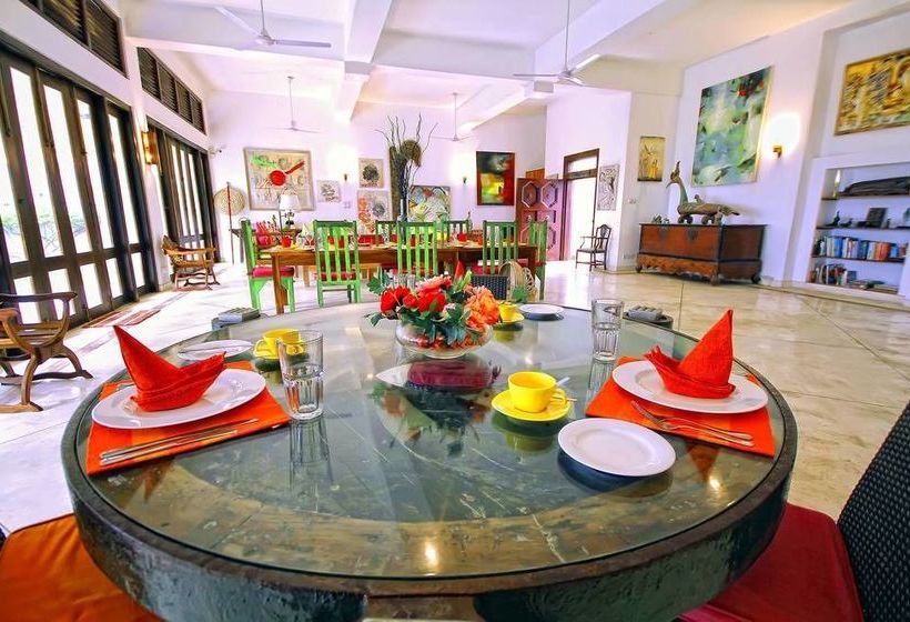 Hotel Mihiri Beach House