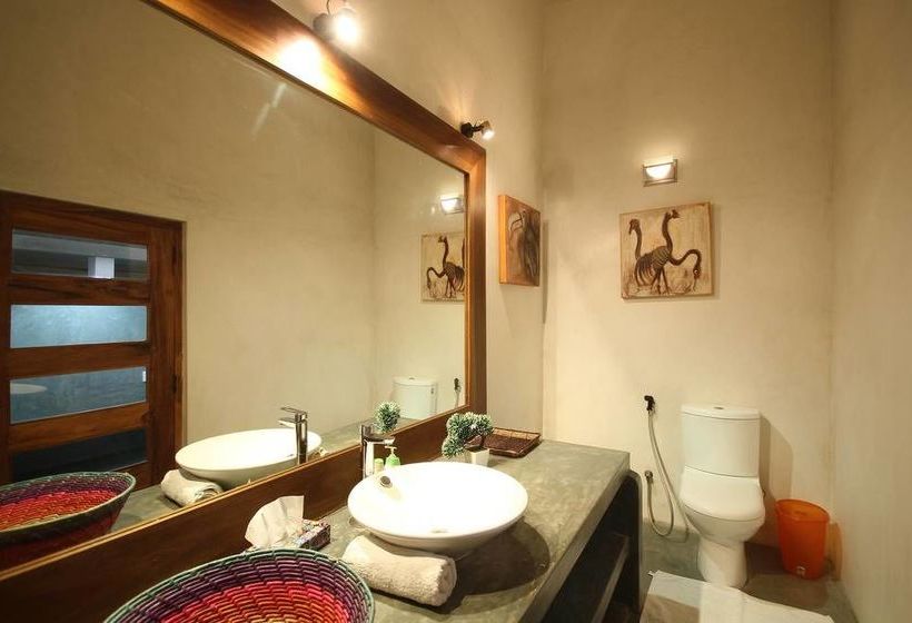 Hotel Mihiri Beach House