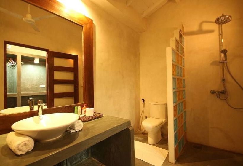 Hotel Mihiri Beach House