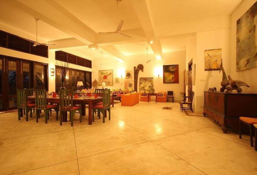 Hotel Mihiri Beach House