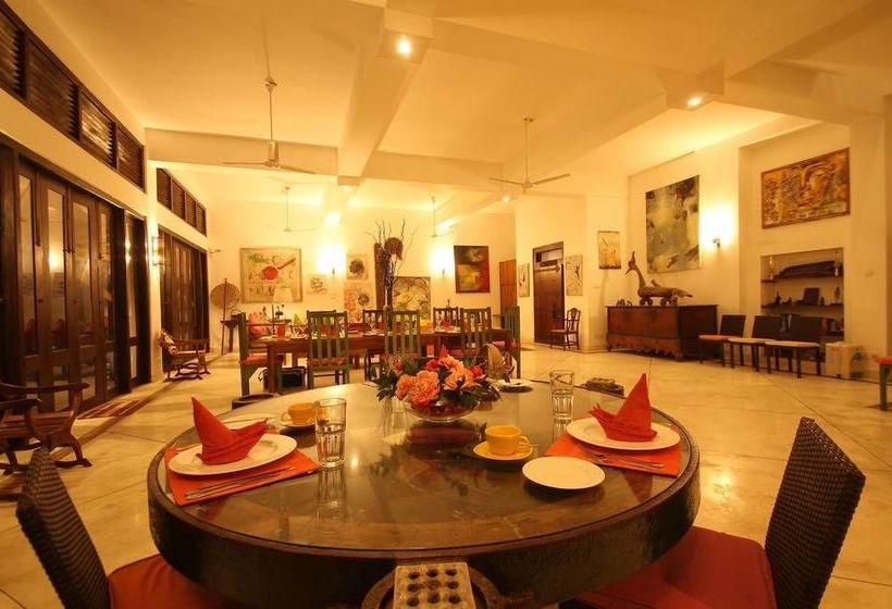 Hotel Mihiri Beach House