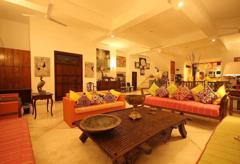 Hotel Mihiri Beach House