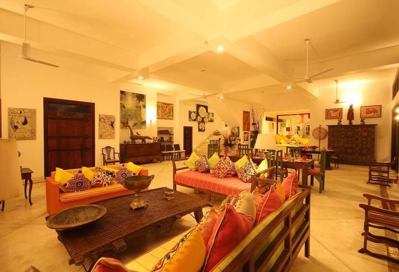 Hotel Mihiri Beach House