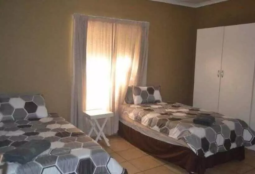 Hotell N4 Guest Lodge