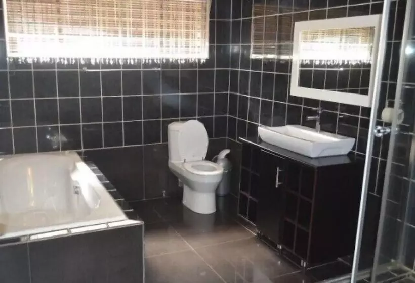 Hotell N4 Guest Lodge