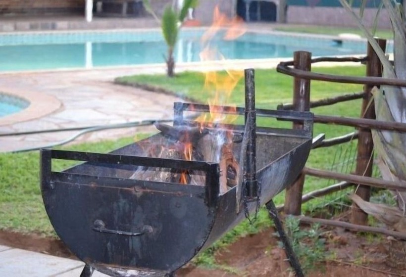 ホテル N4 Guest Lodge