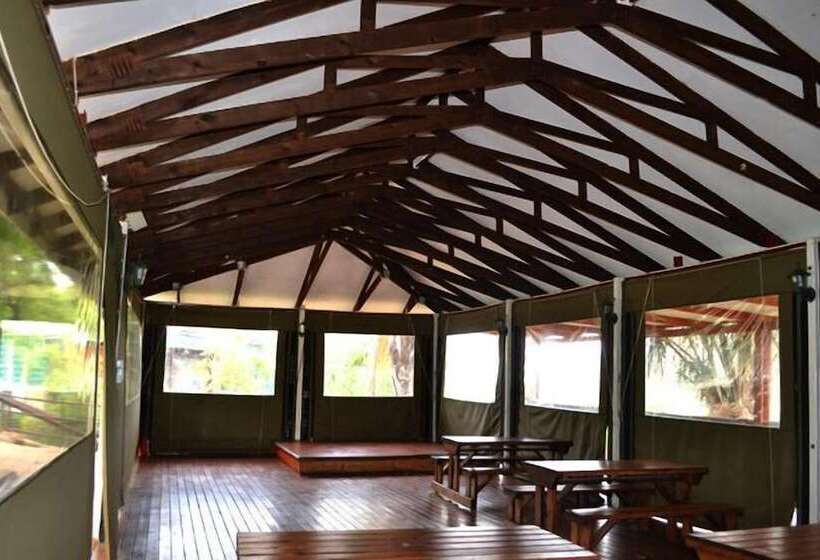 ホテル N4 Guest Lodge