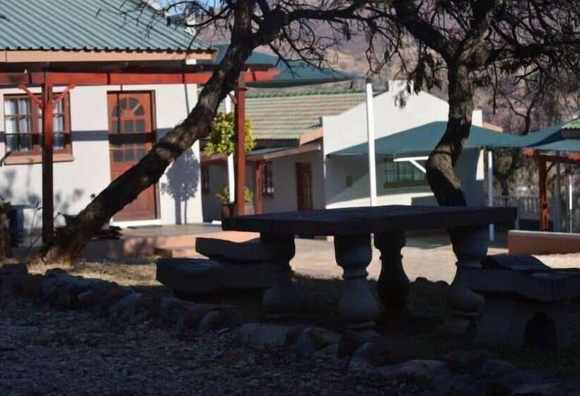 ホテル N4 Guest Lodge