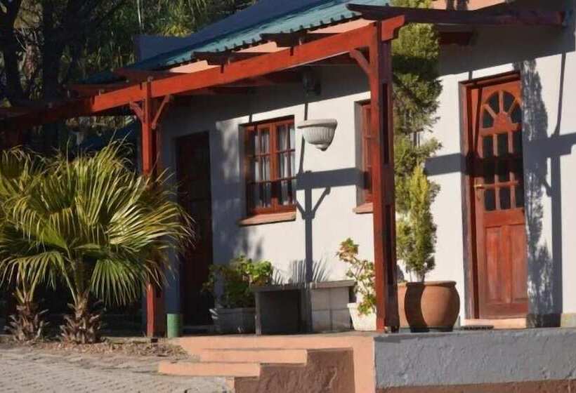 ホテル N4 Guest Lodge