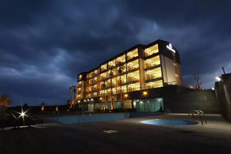 هتل O2heal Resort