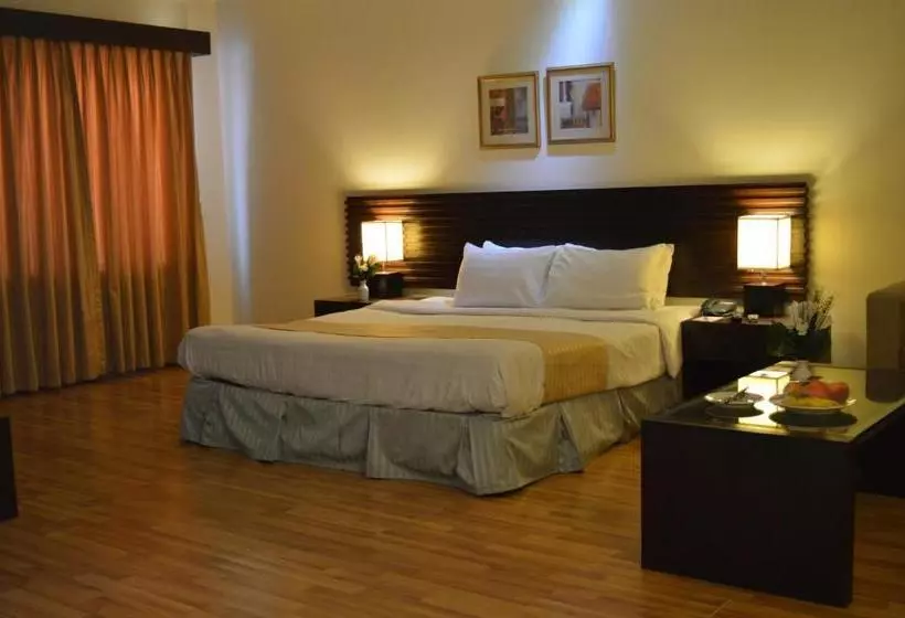 هتل One Down Town