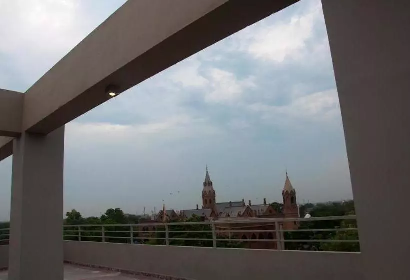 هتل One Down Town