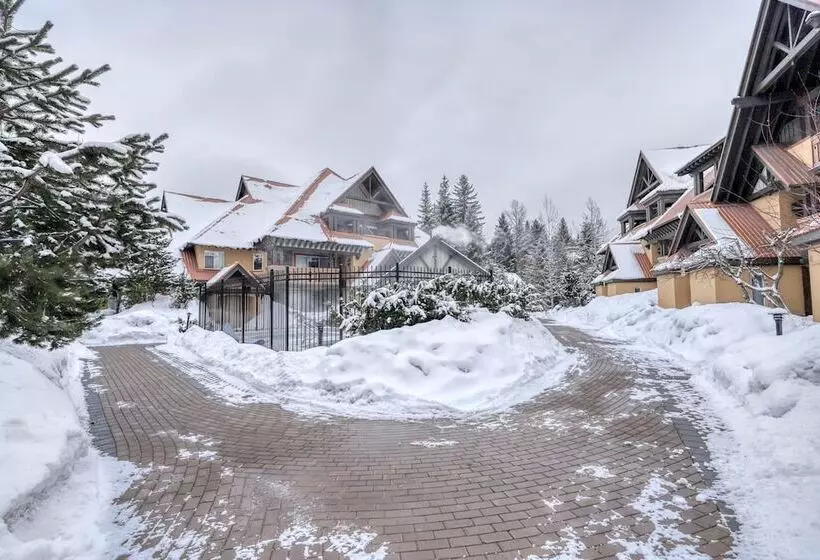 ホテル Sunpath Condos By Whistler Retreats